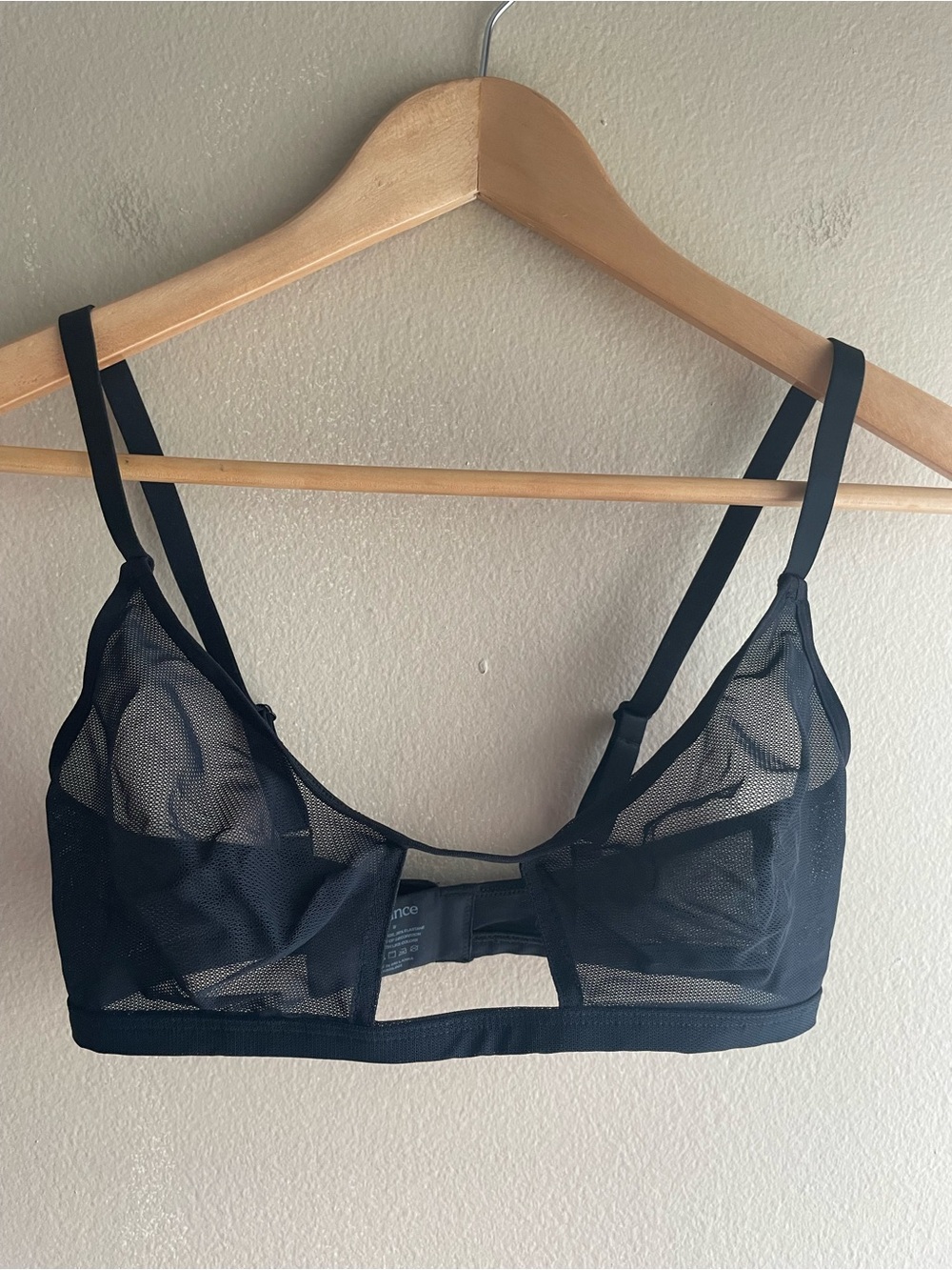 Quince Women Black Bra Size Small